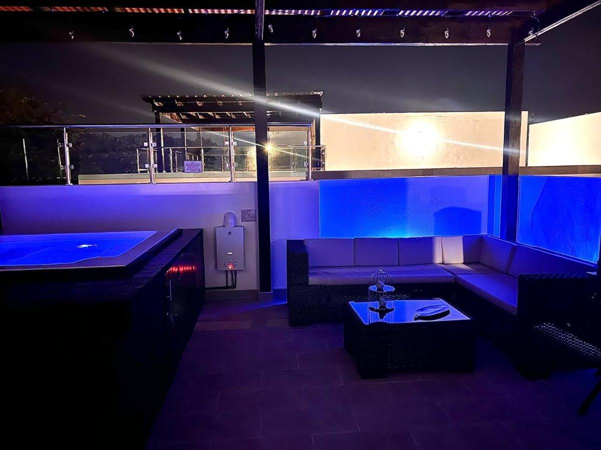 Outstanding Pent House W/Jacuzzi Daire Santiago De Los Caballeros Dış mekan fotoğraf